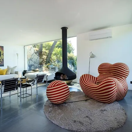Beaulieu-sur-mer Sleeps 10 With Pool Air Con And Wifi