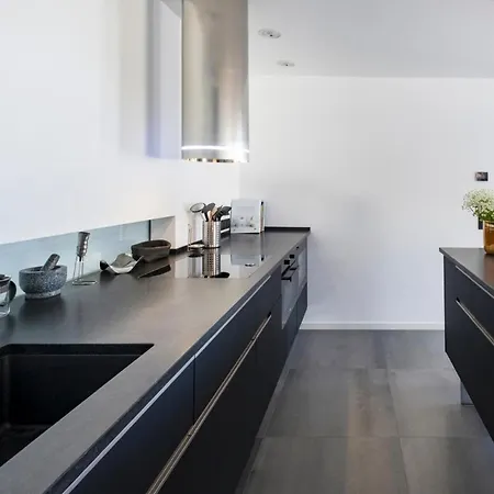 Beaulieu-sur-mer Sleeps 10 With Pool Air Con And Wifi Beaulieu-sur-Mer
